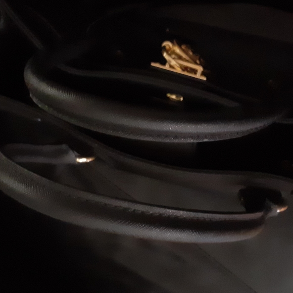 Michael Kors Handbag - Picture 7 of 9